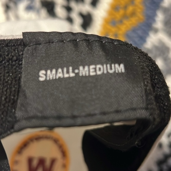 New Era Thirty Nine Washington Redskins Football Cap Size Small/Medium - Picture 13 of 14